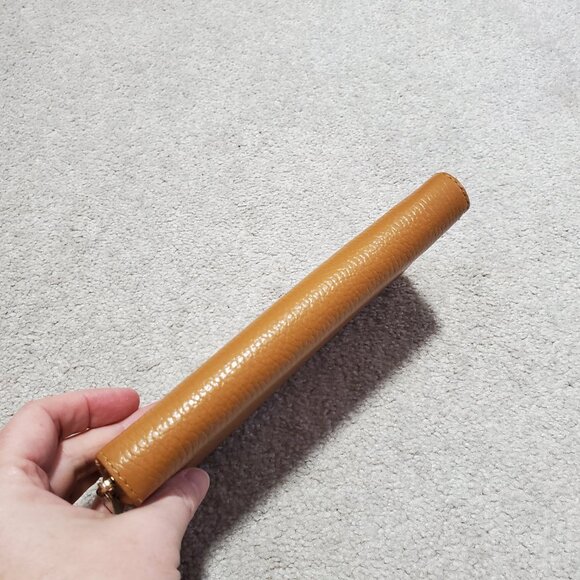 DIVINA FIRENZE Italian Leather Zip Around Wallet Pebble Mustard Gold 7.75 x 3.75 - Picture 7 of 12